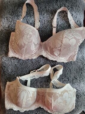 aerie Lace Underwire Bras in Blush and Cream Set if 2!